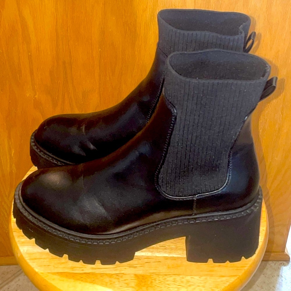 Madden Girl Thrash Chunky Platform Combat Black Boots 8